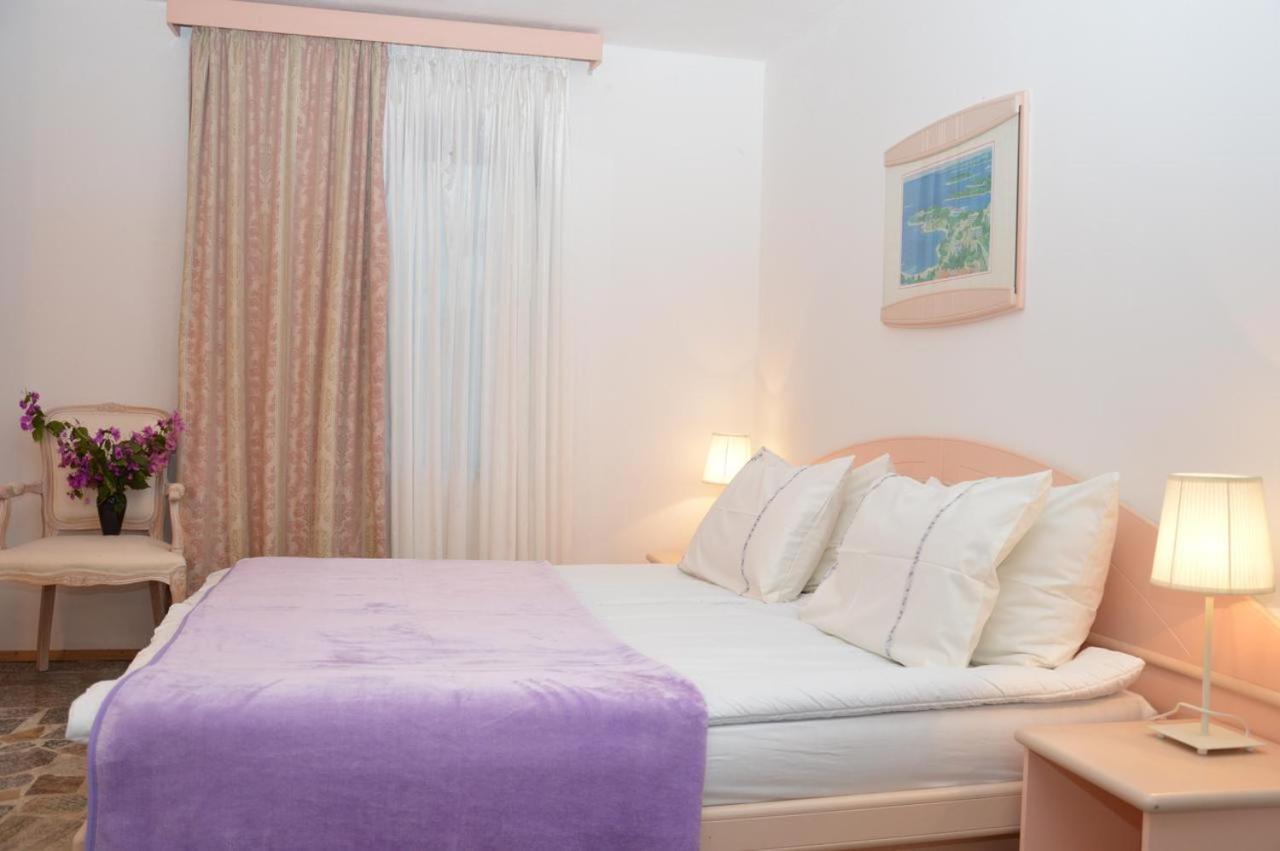 Apartments Aurelia Nova Vas  Dış mekan fotoğraf